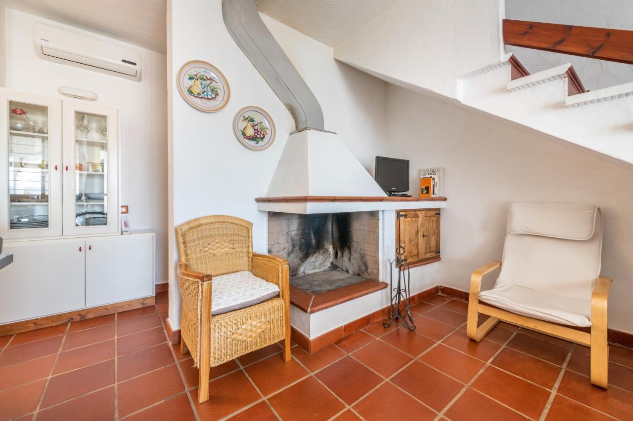 Damiano Holiday House Porto Columbu - Perd'E Sali Екстериор снимка