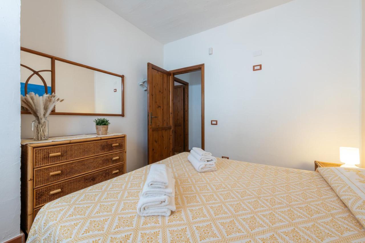Damiano Holiday House Porto Columbu - Perd'E Sali Екстериор снимка
