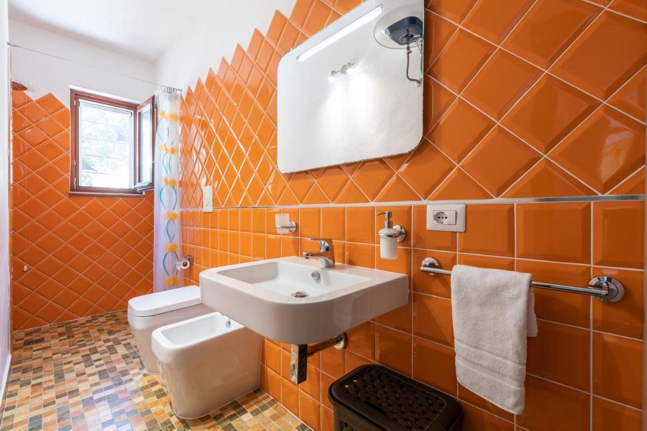 Damiano Holiday House Porto Columbu - Perd'E Sali Екстериор снимка